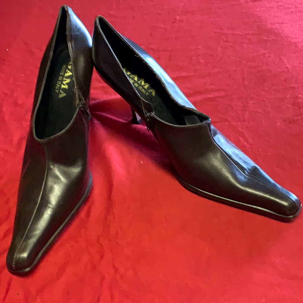 Gama made in Italy Dark Brown short boots with 2” heel has small inner zipper